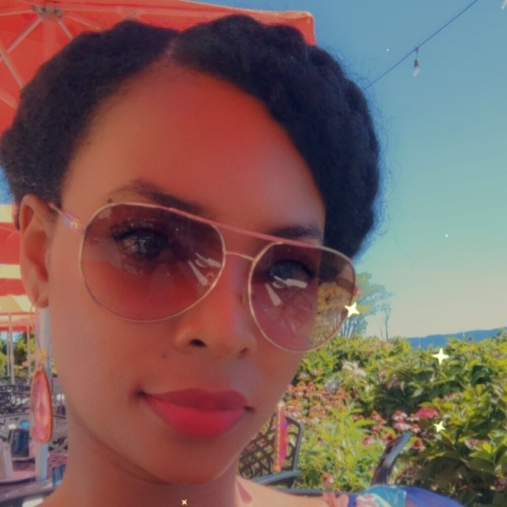 Meet your Posher, Toni